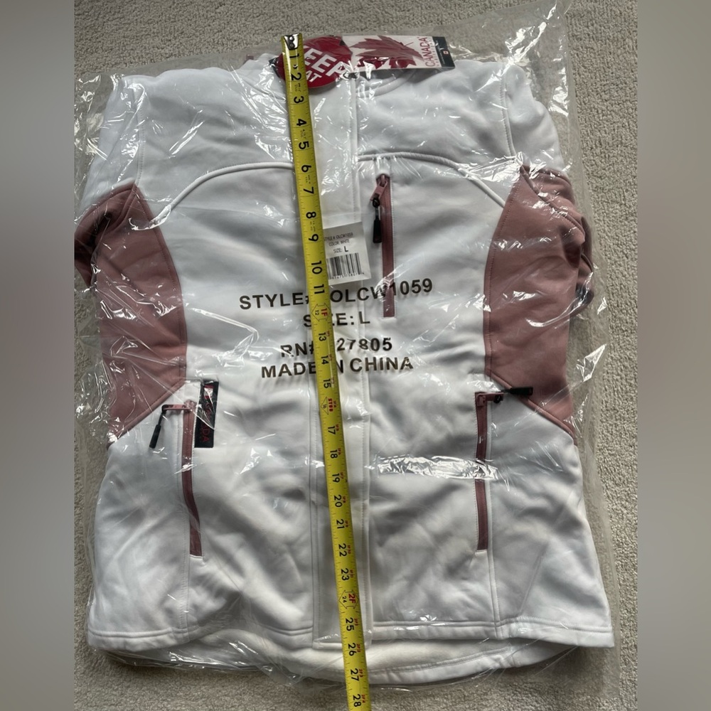 Canada Weather Gear Women’s Soft Shell 3-in-1 jacket NWT - Picture 12 of 16